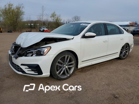 Volkswagen Passat 2016 - Image 1 of 5