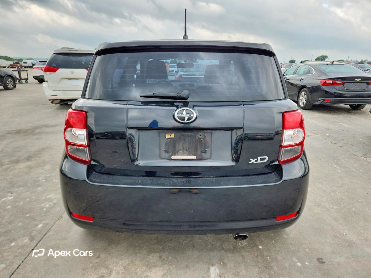 Scion xD 2008