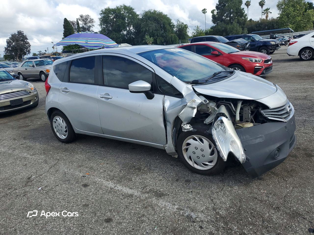 Nissan Versa 2016