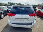 Toyota Sienna 2011