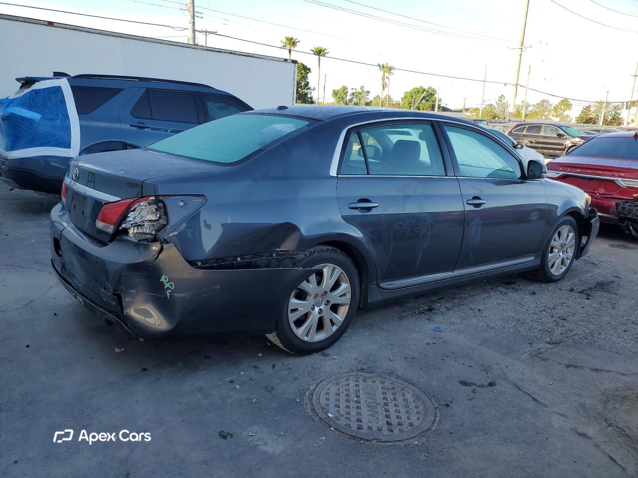 Toyota Avalon 2011