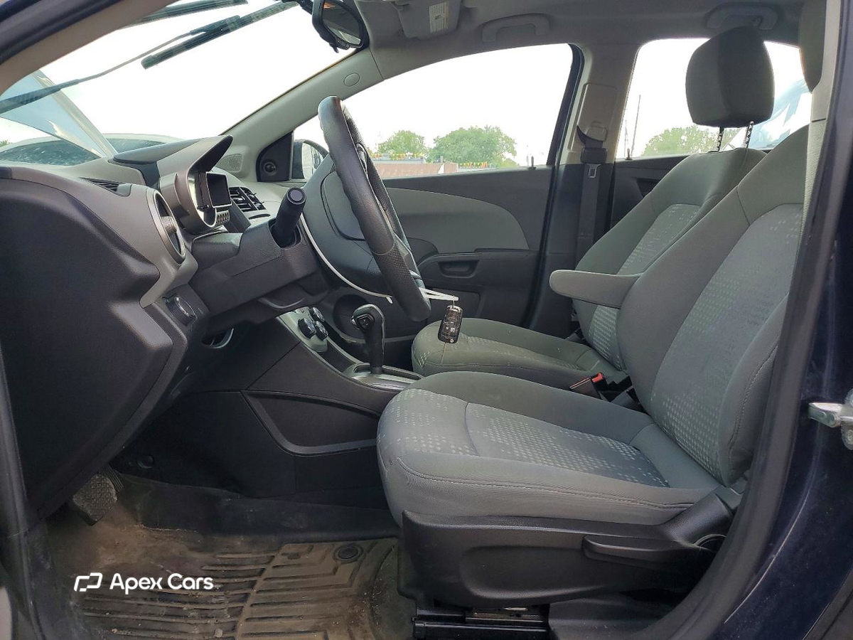 Chevrolet Sonic 2015