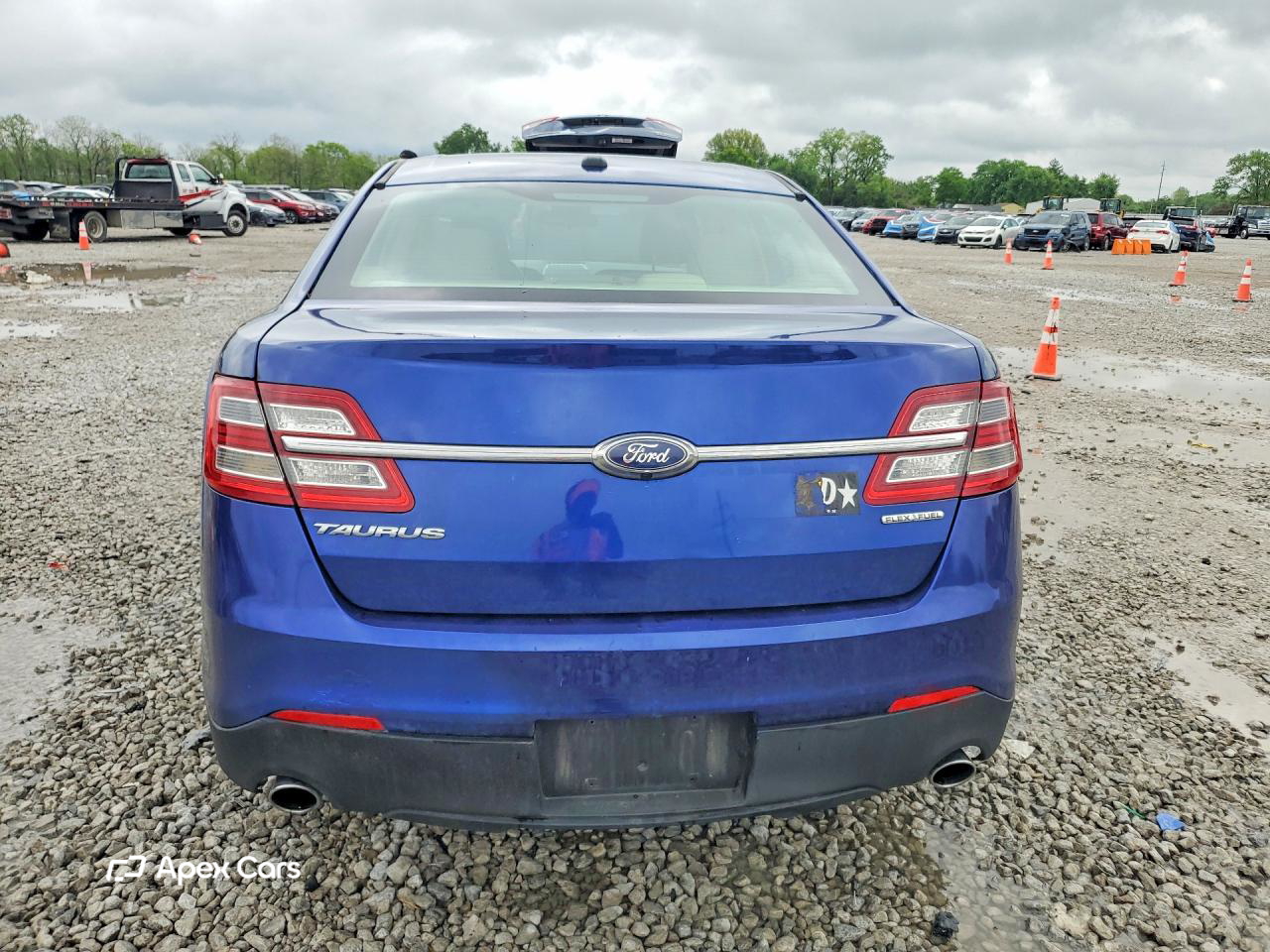 Ford Taurus 2015
