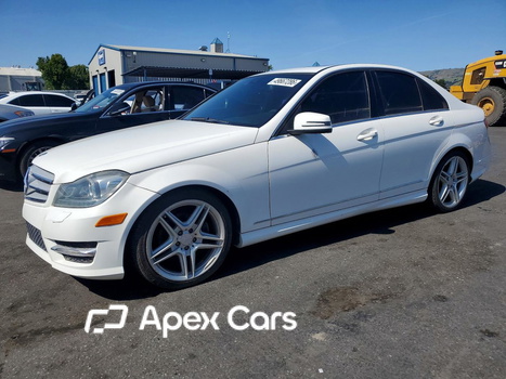 Mercedes-Benz C-klasse 2013 - Image 1 of 12