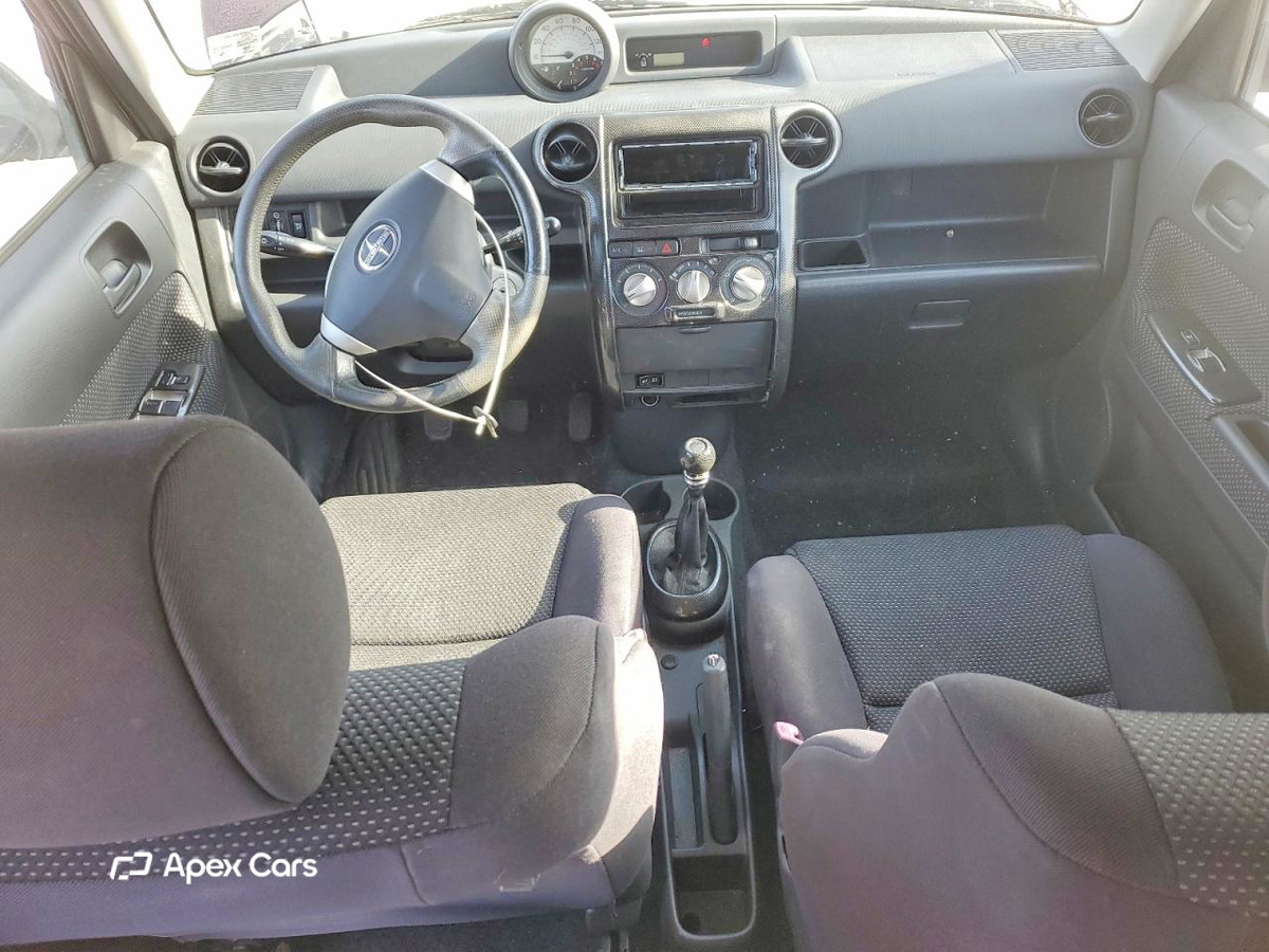 Scion xB 2004