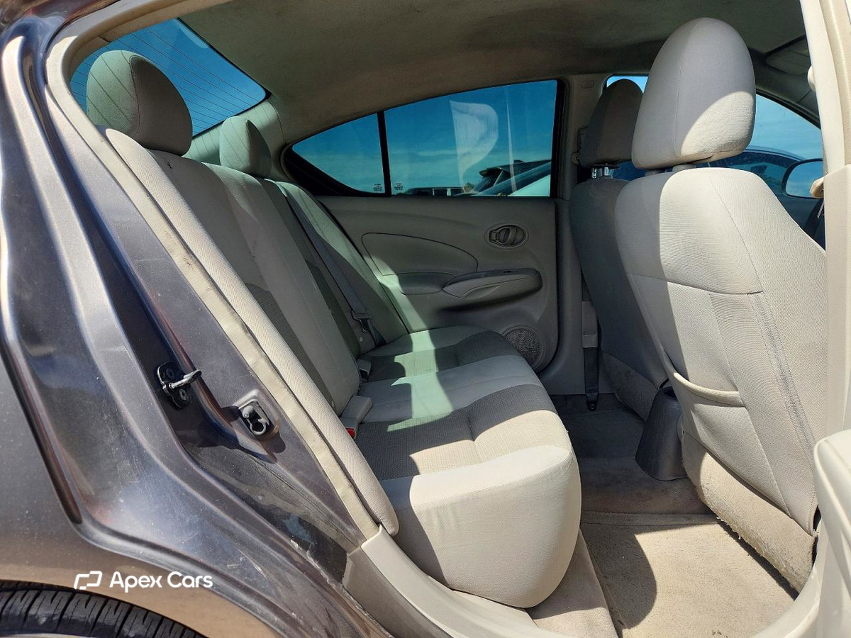 Nissan Versa 2012
