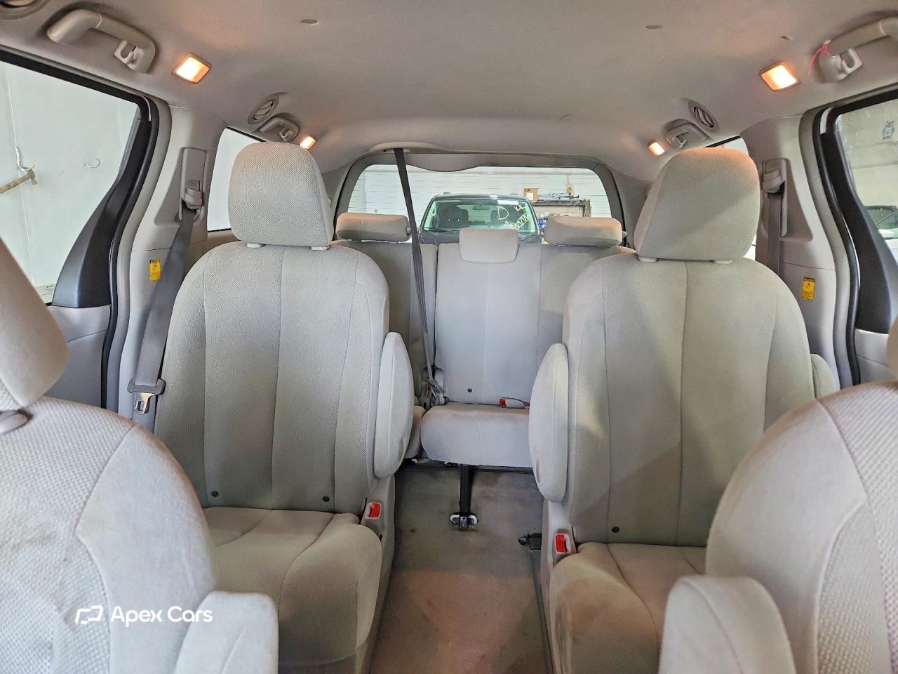 Toyota Sienna 2012