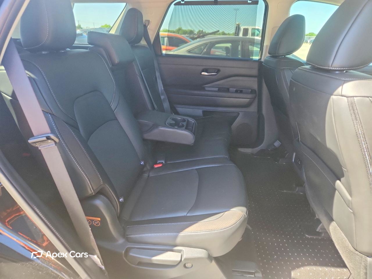 Nissan Pathfinder 2024