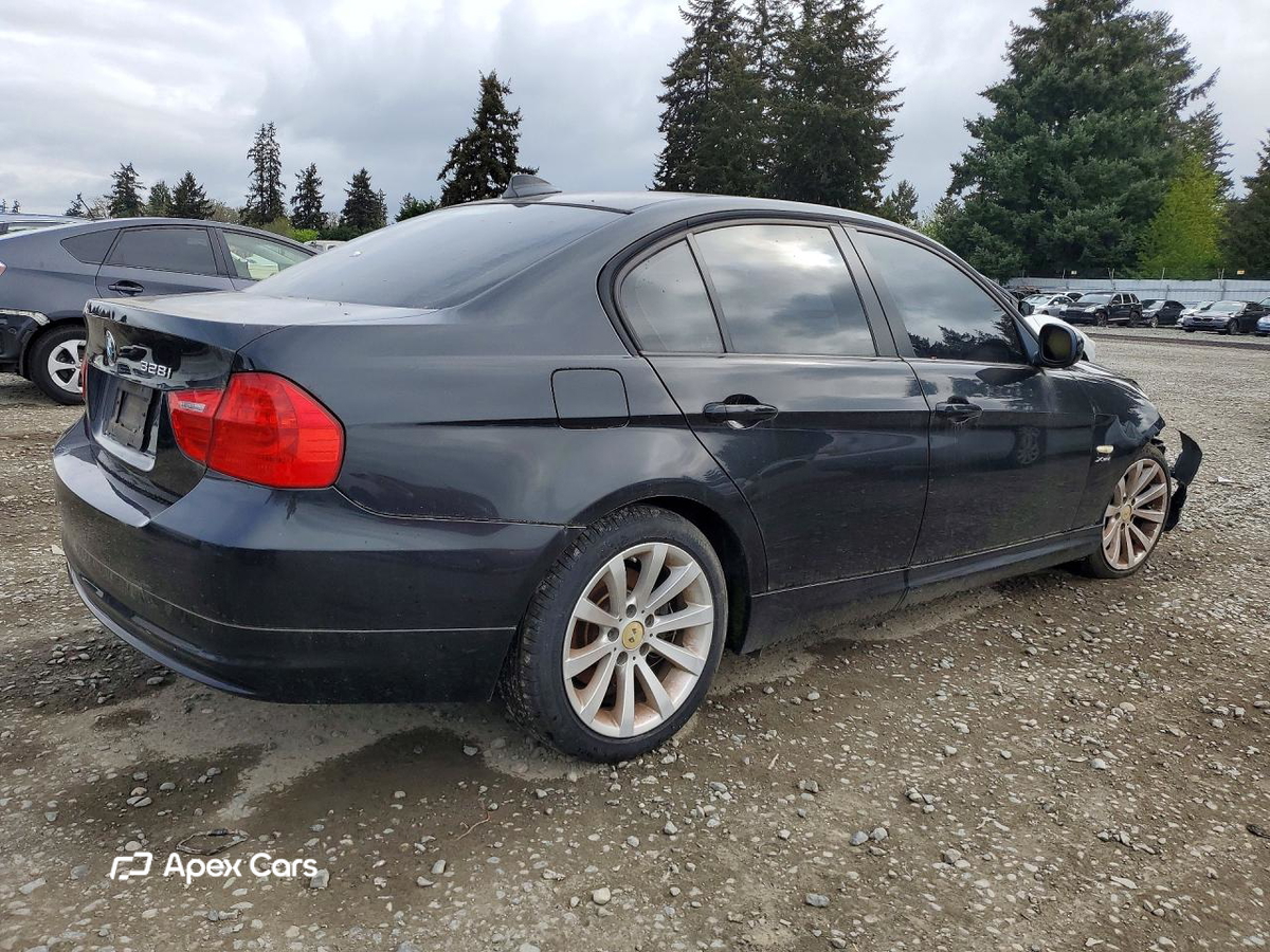 BMW Series 3 2011