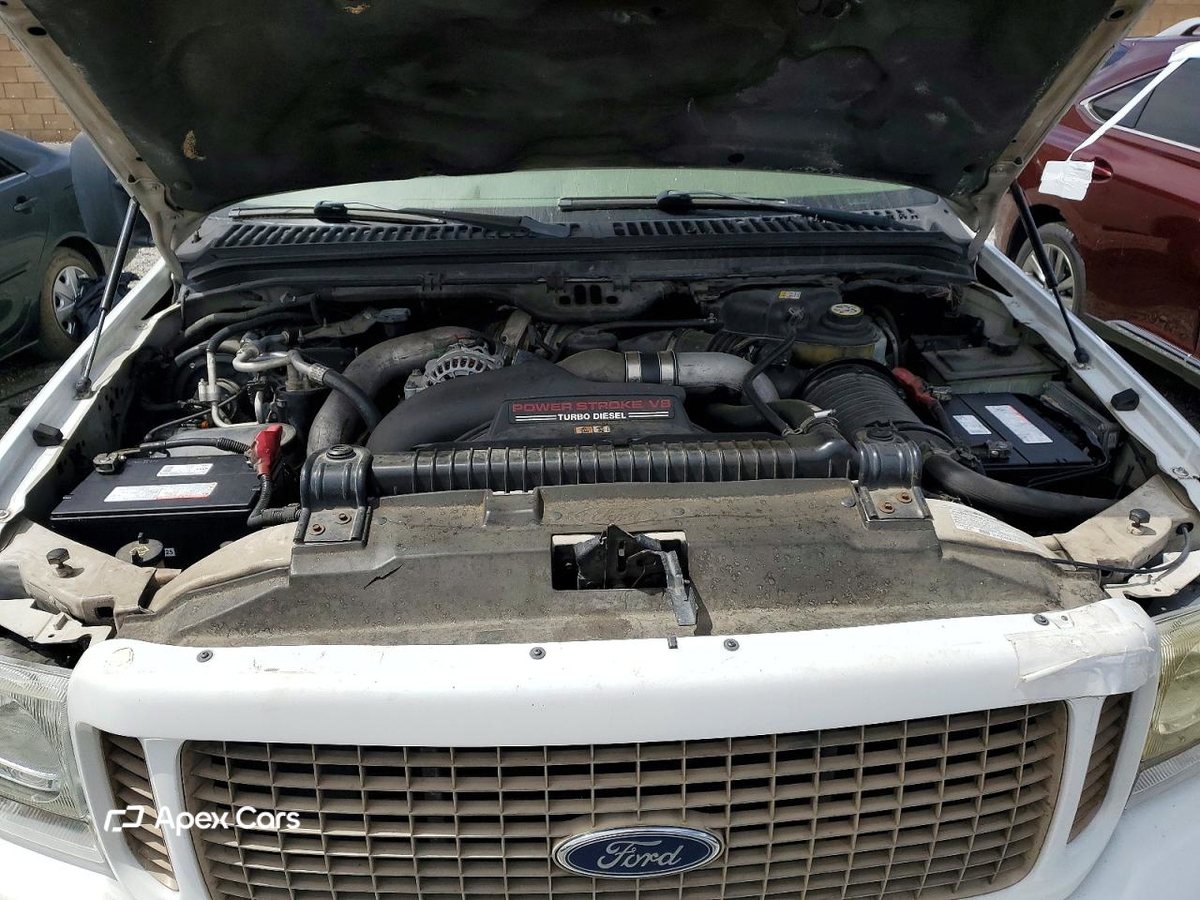 Ford Excursion 2004
