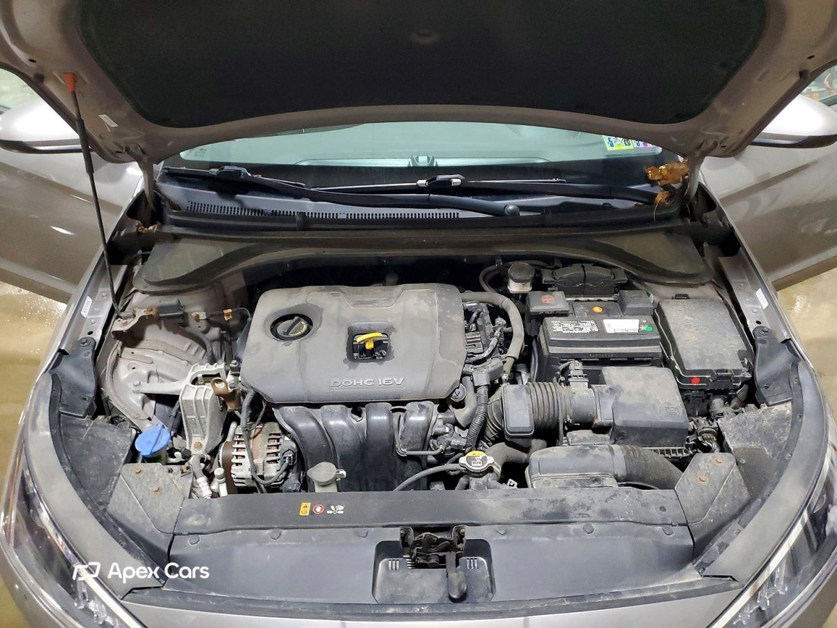 Hyundai Elantra 2020
