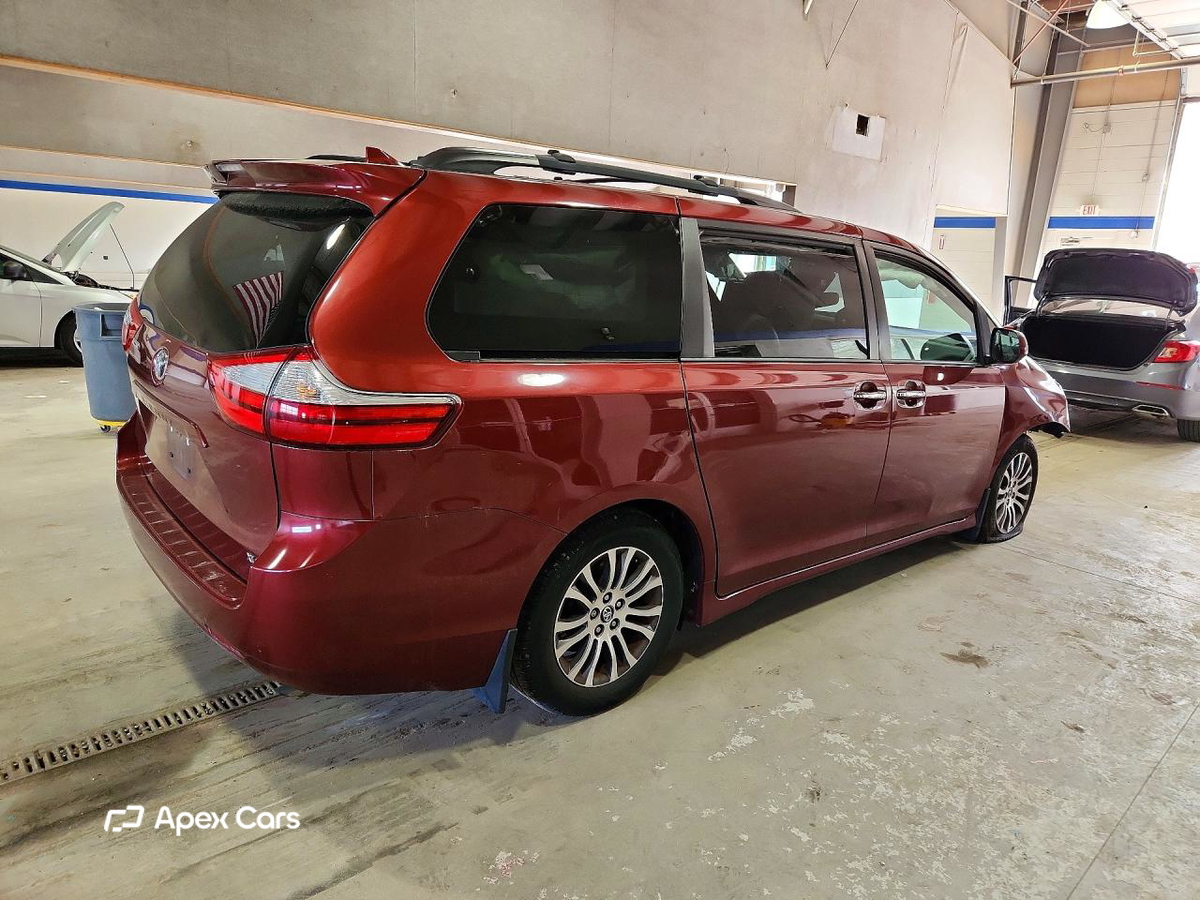 Toyota Sienna 2018