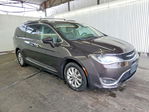 Chrysler Pacifica 2017
