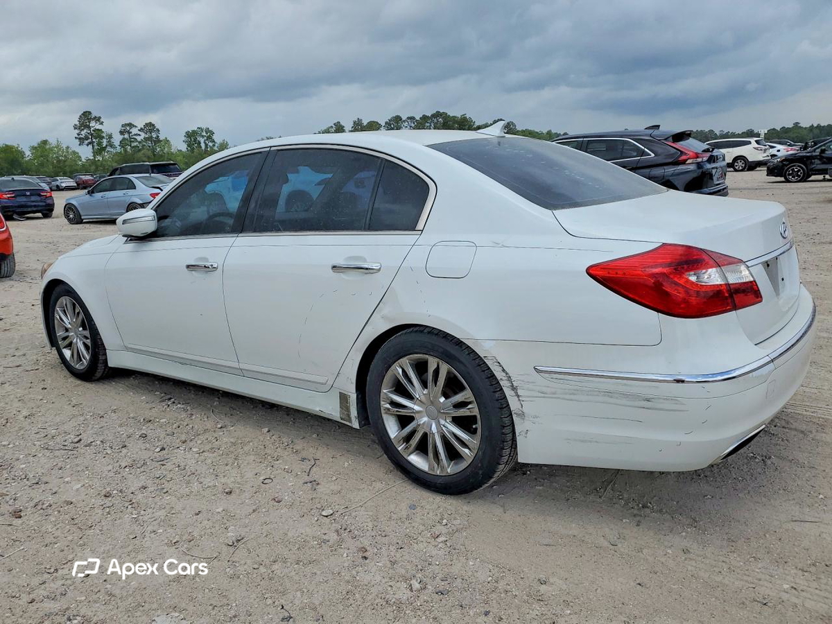 Hyundai Genesis 2013