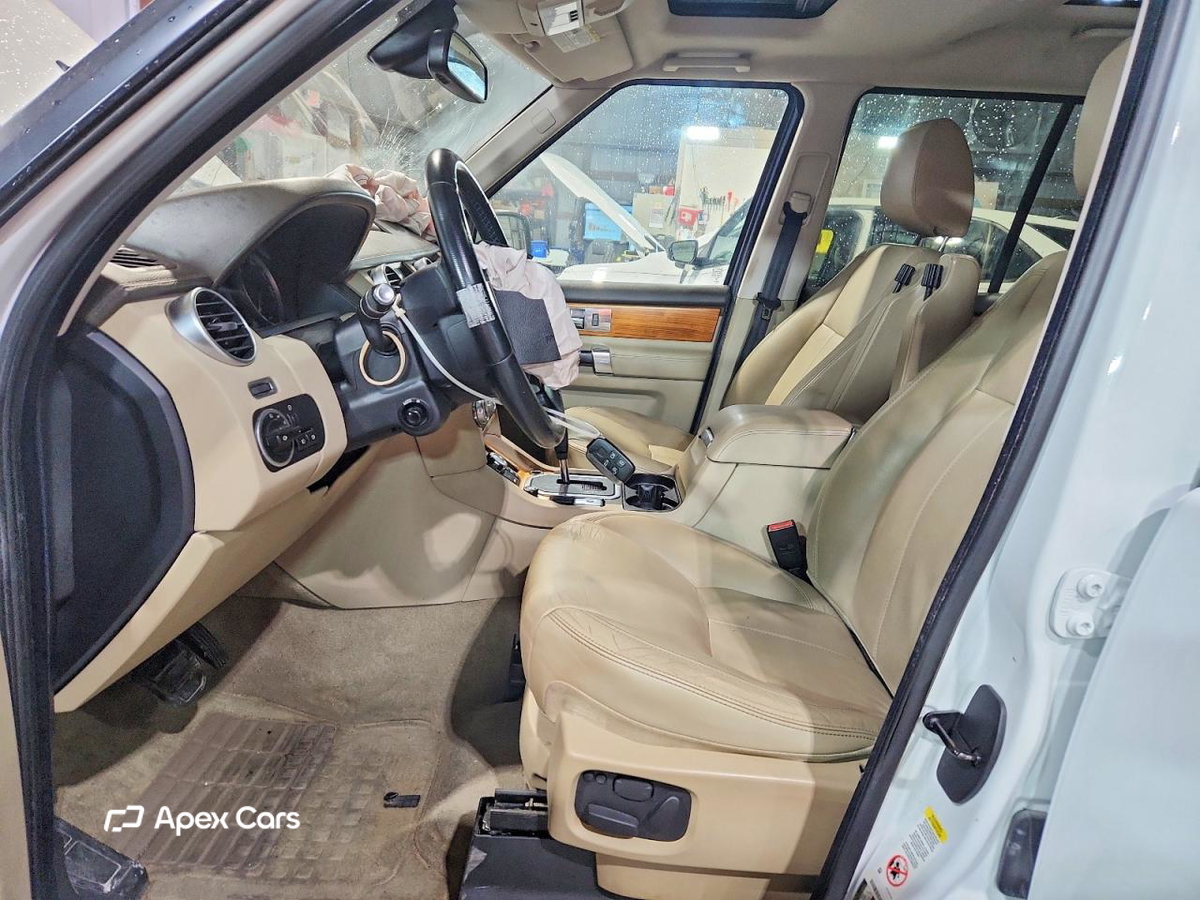Land Rover LR4 2013