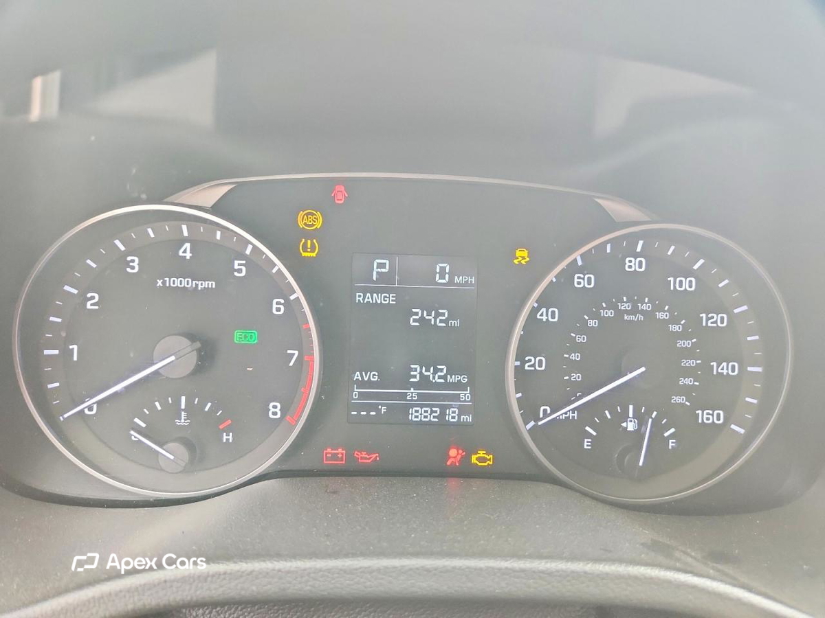 Hyundai Elantra 2017