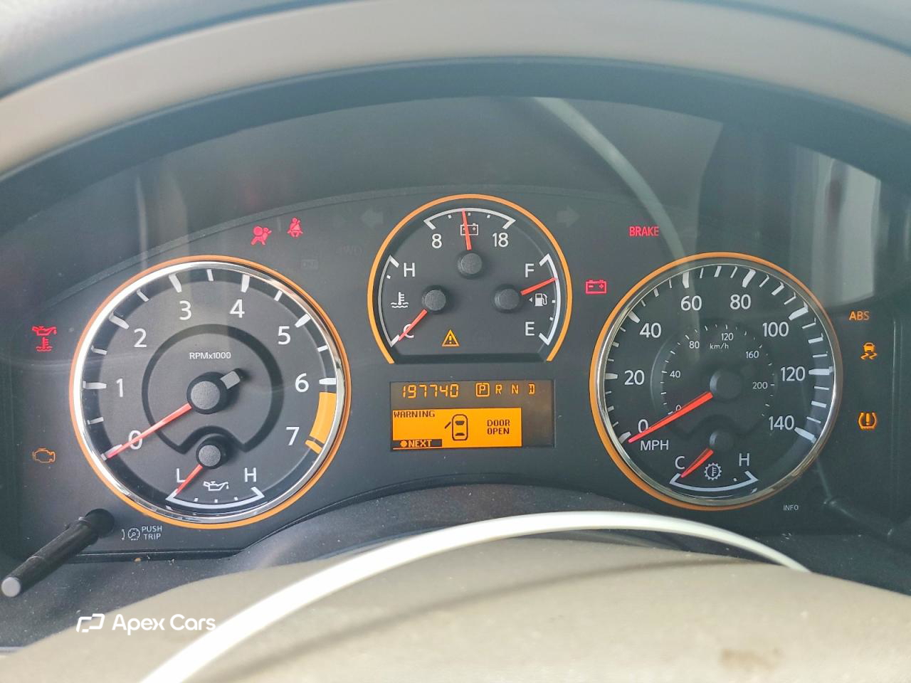 Nissan Armada 2014