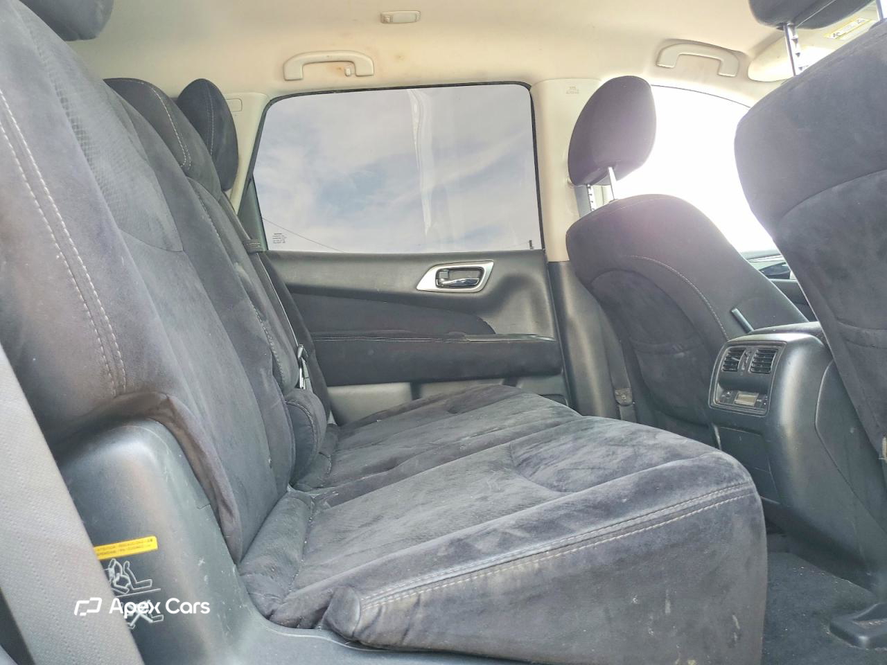 Nissan Pathfinder 2014