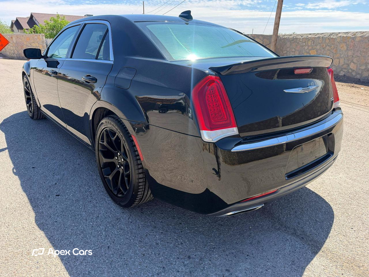 Chrysler 300 2015