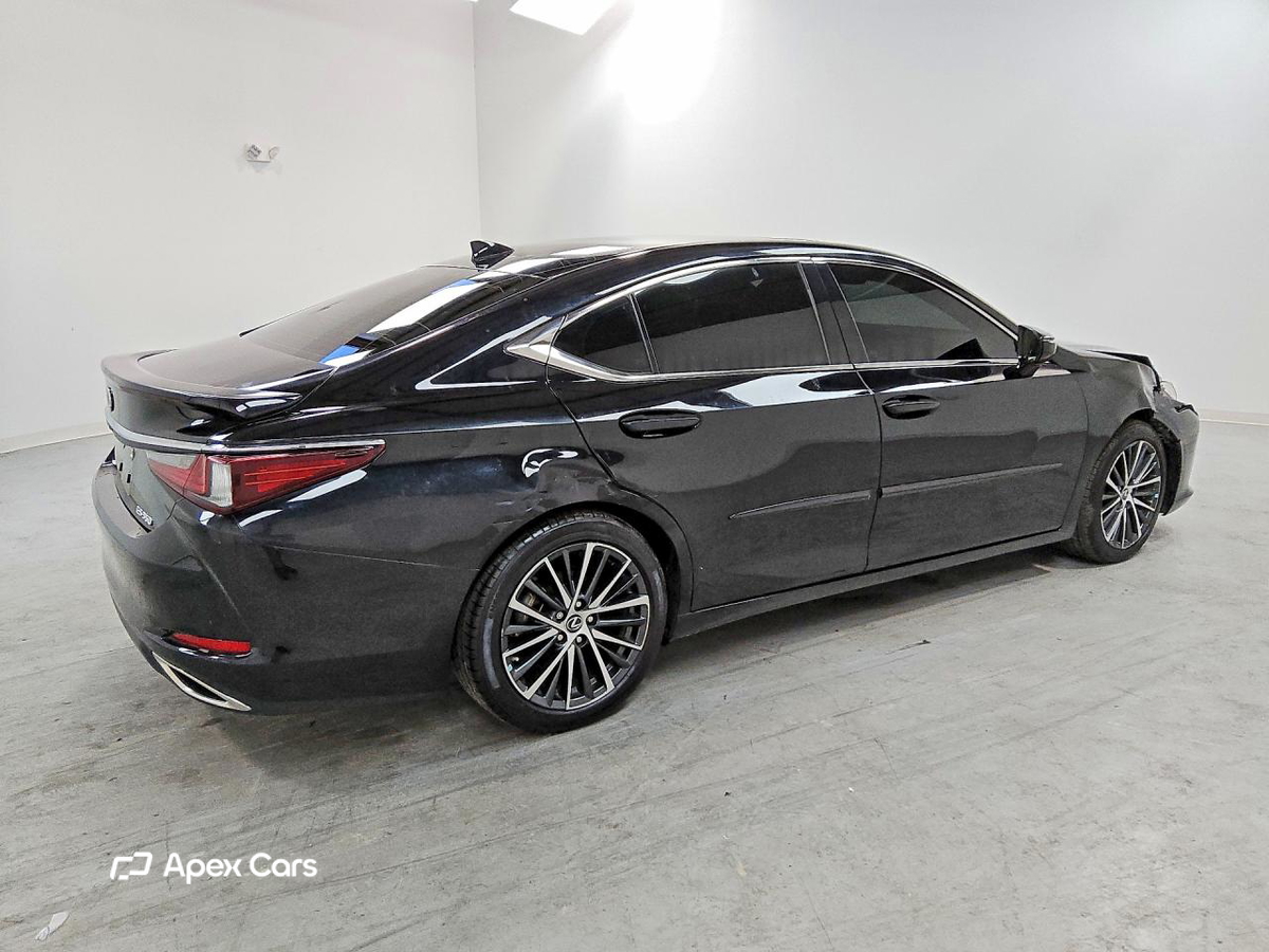 Lexus ES 2023