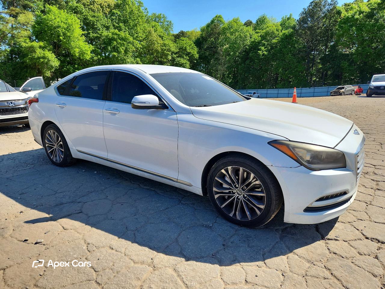 Hyundai Genesis 2015