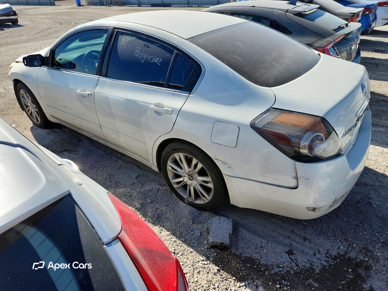 Nissan Altima 2010