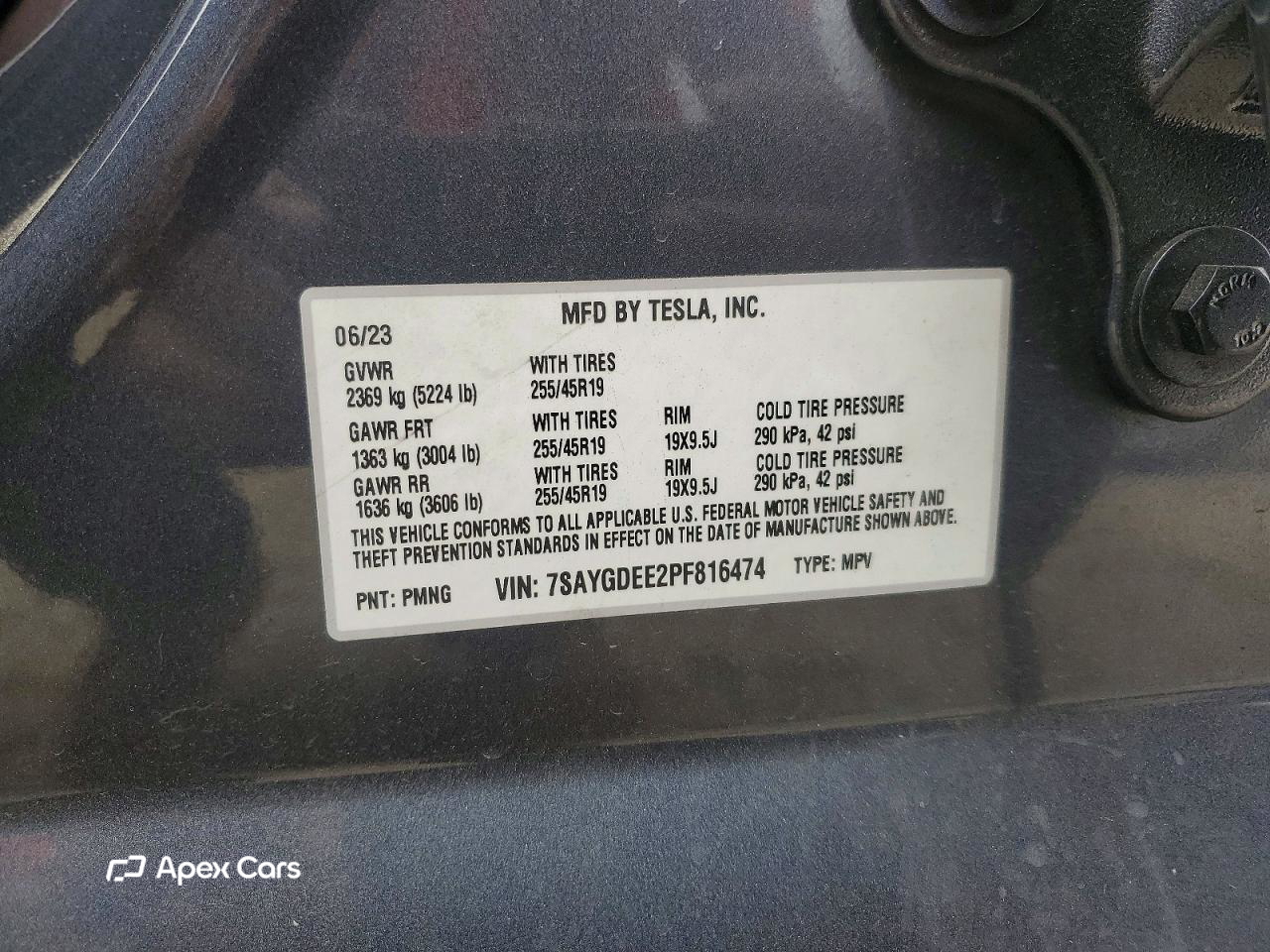 Tesla Model Y 2023