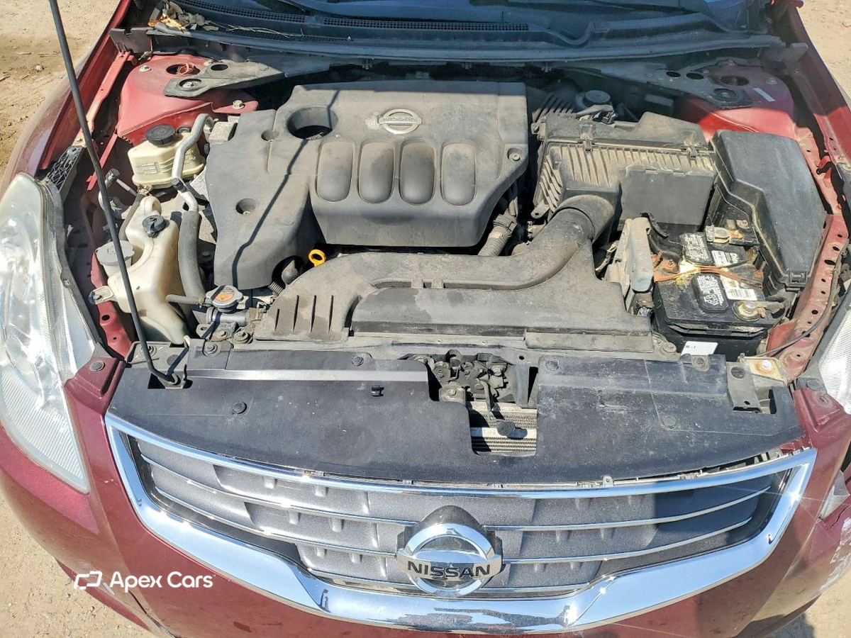 Nissan Altima 2010