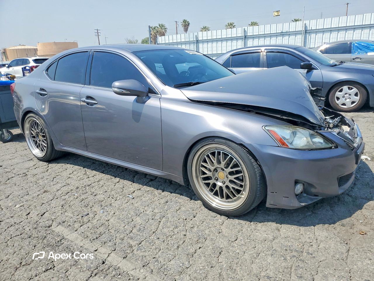 Lexus IS 2012