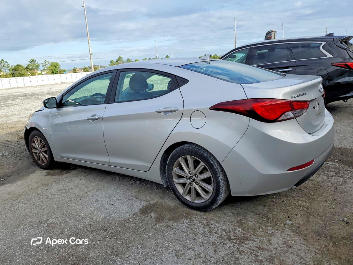 Hyundai Elantra 2015