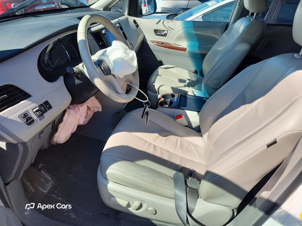 Toyota Sienna 2011