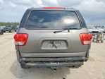 Toyota Sequoia 2005