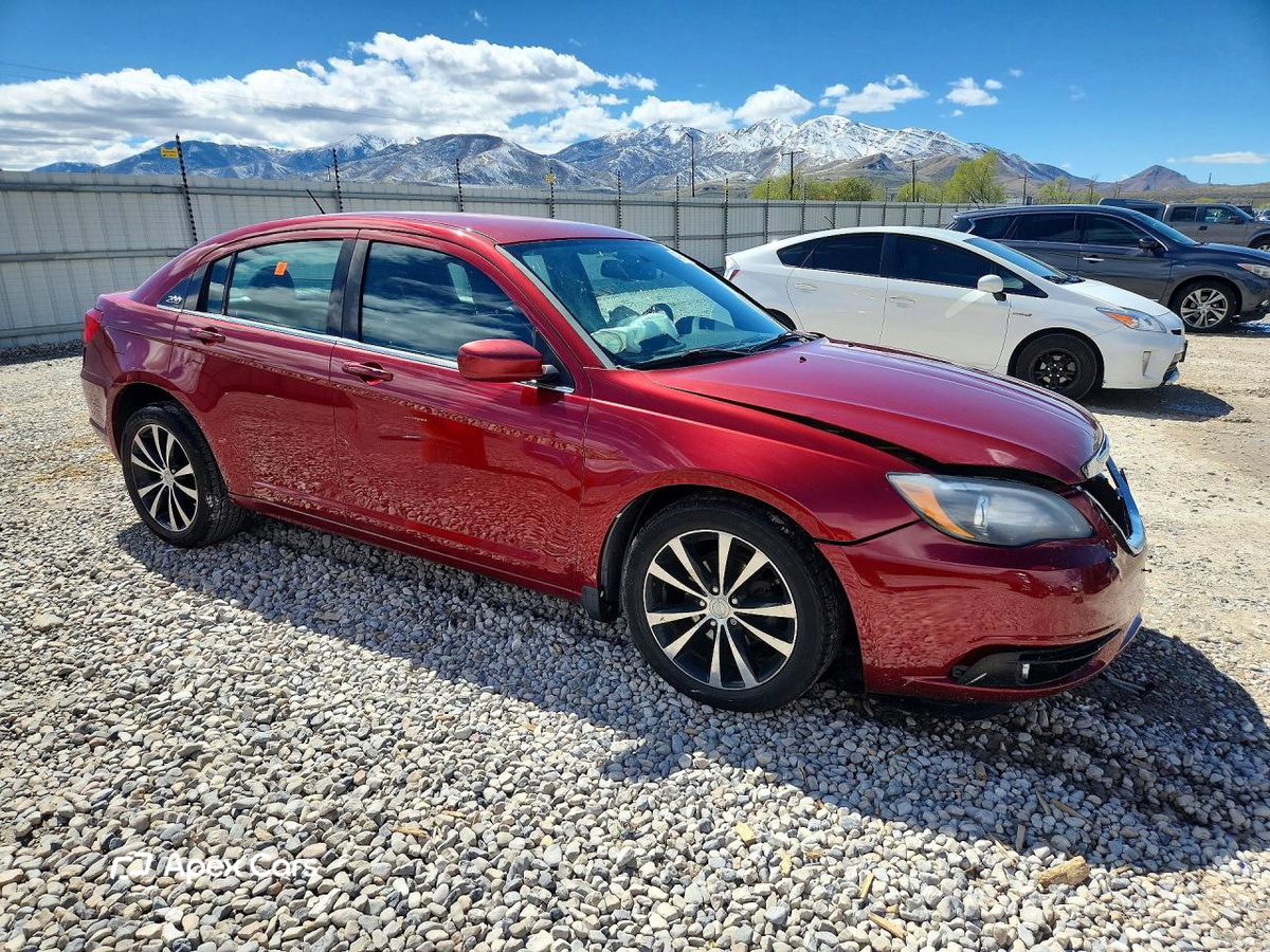 Chrysler 200 2013