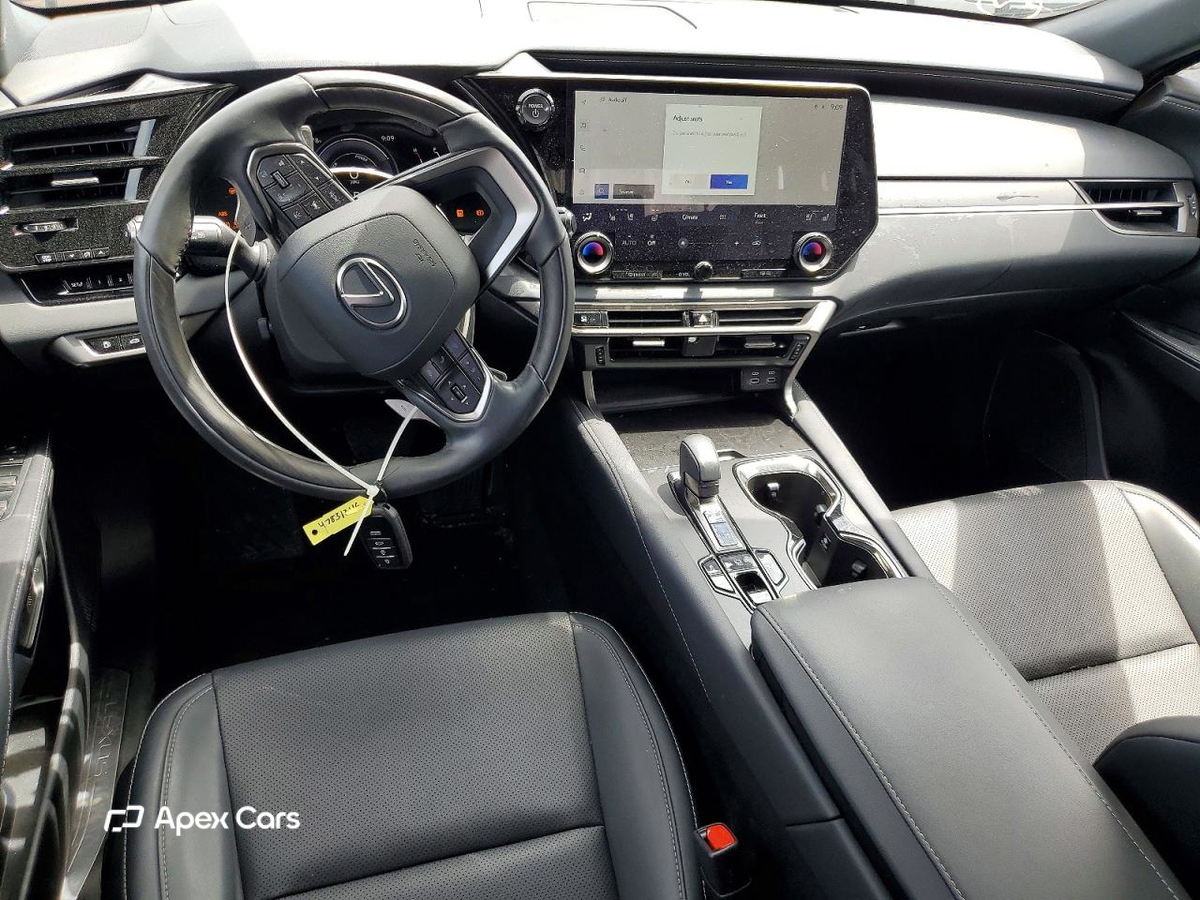 Lexus RX 2024