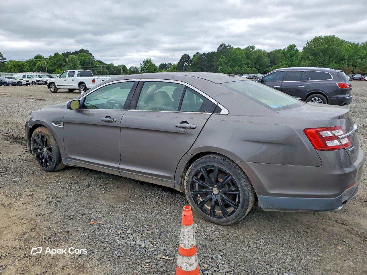 Ford Taurus 2013