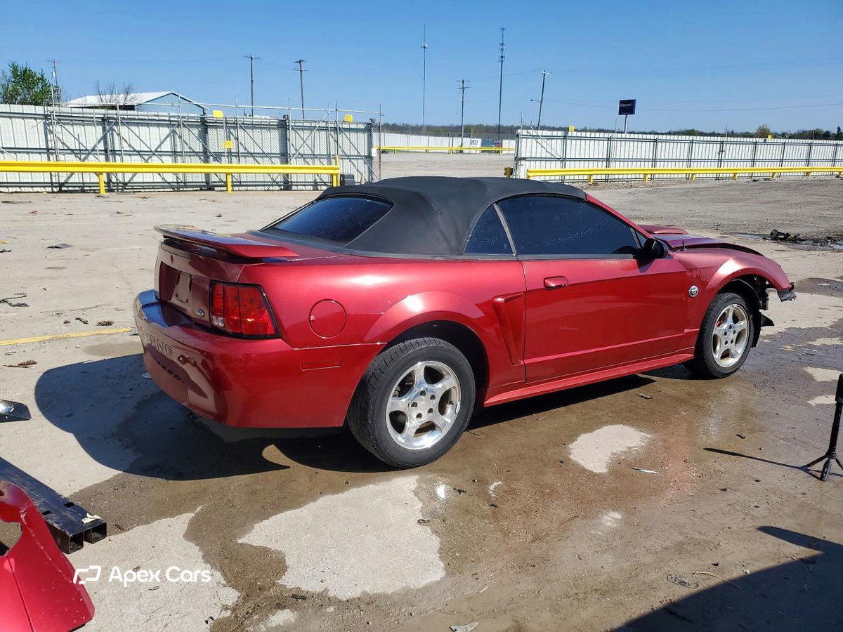 Ford Mustang 2004