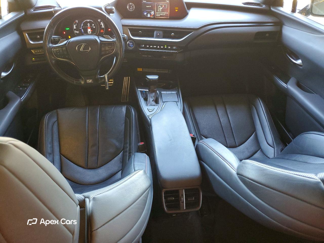 Lexus UX 2021