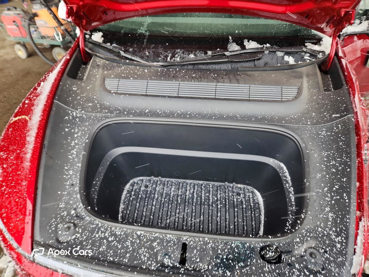Tesla Model Y 2026