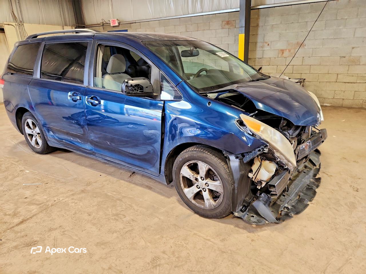 Toyota Sienna 2011