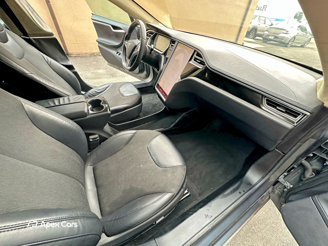 Tesla Model S 2013