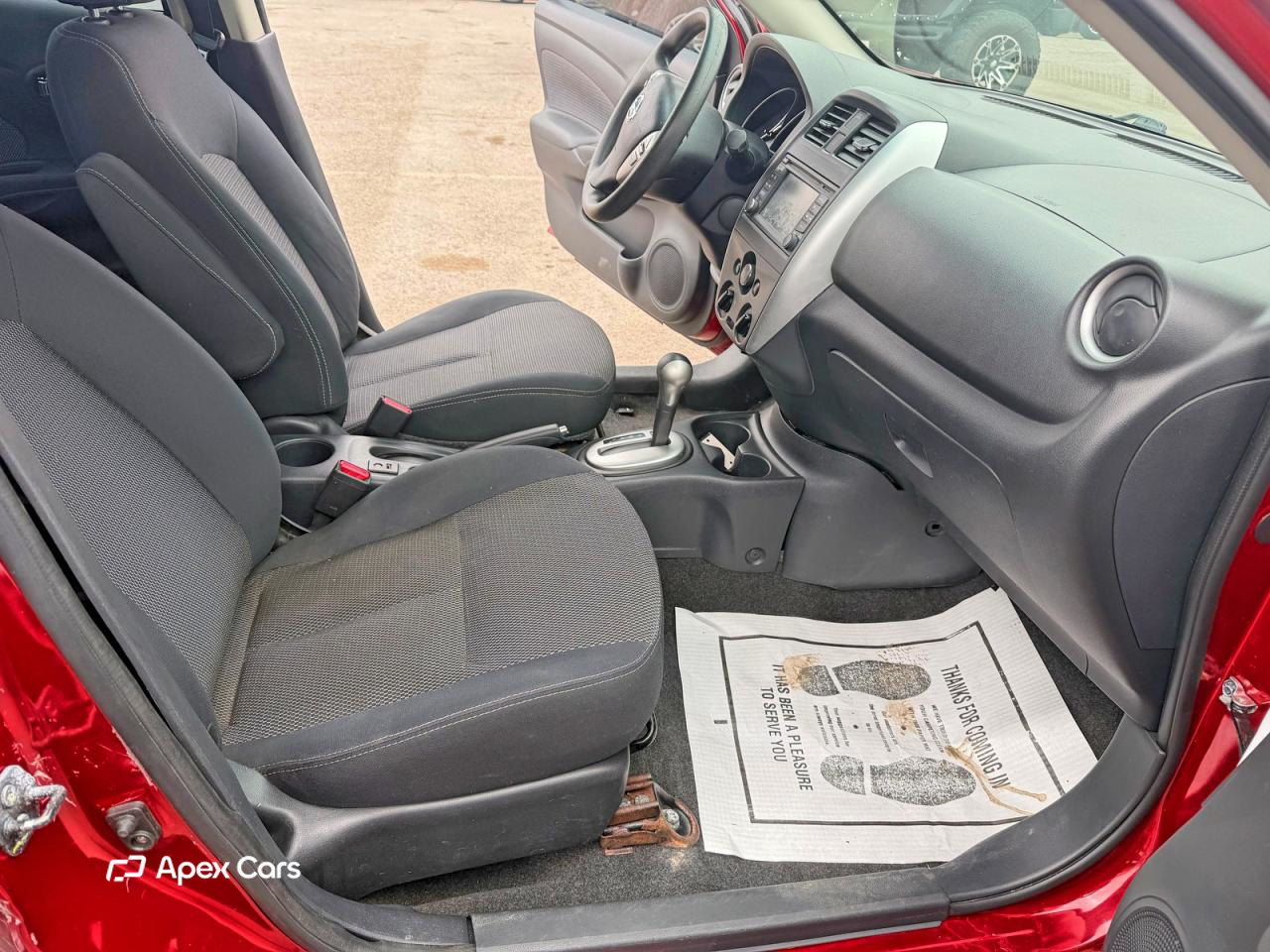 Nissan Versa 2015