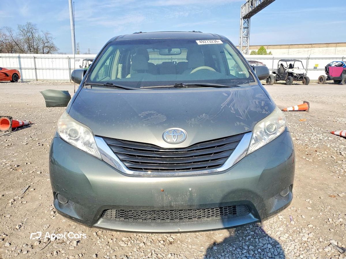 Toyota Sienna 2012