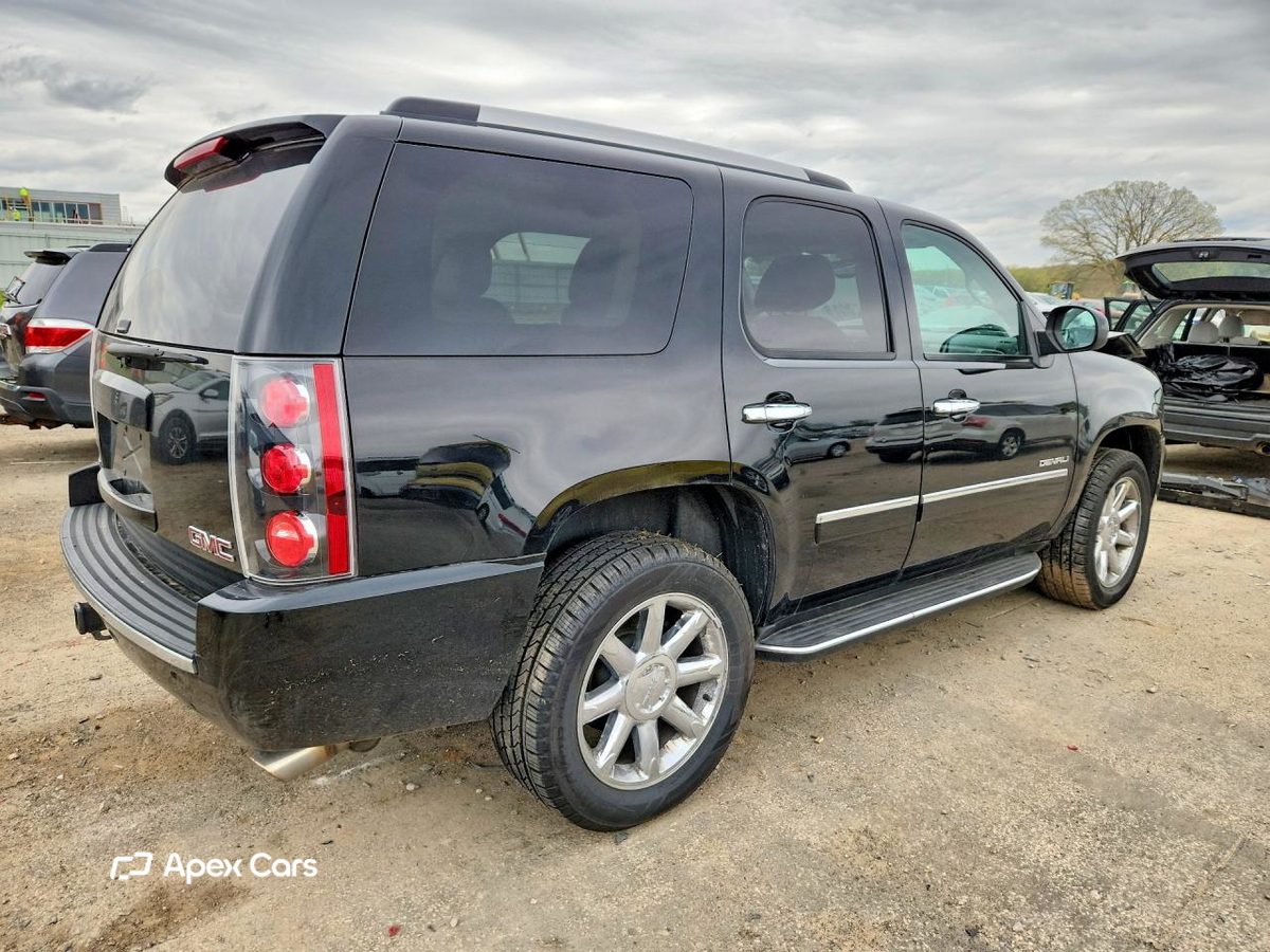 GMC Yukon 2011