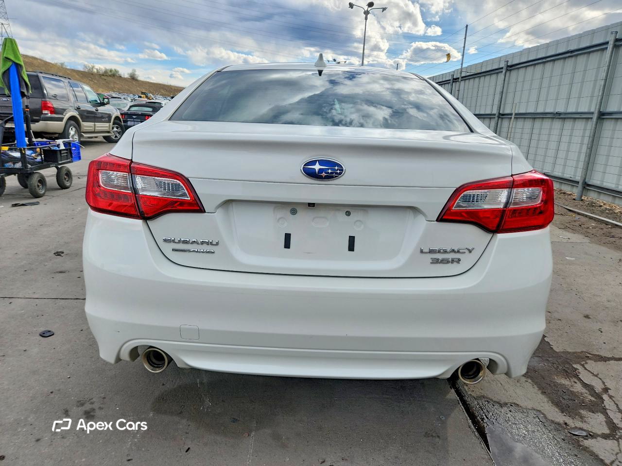 Subaru Legacy 2016