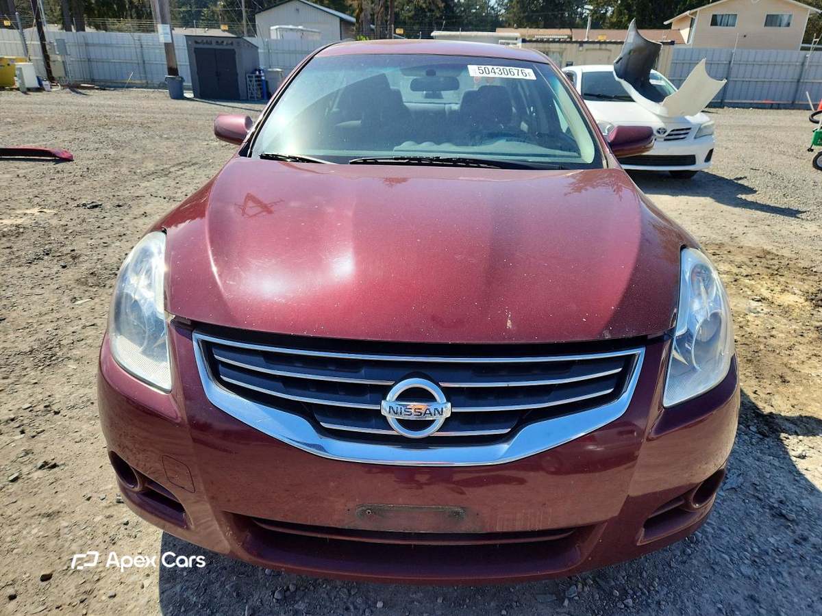 Nissan Altima 2011