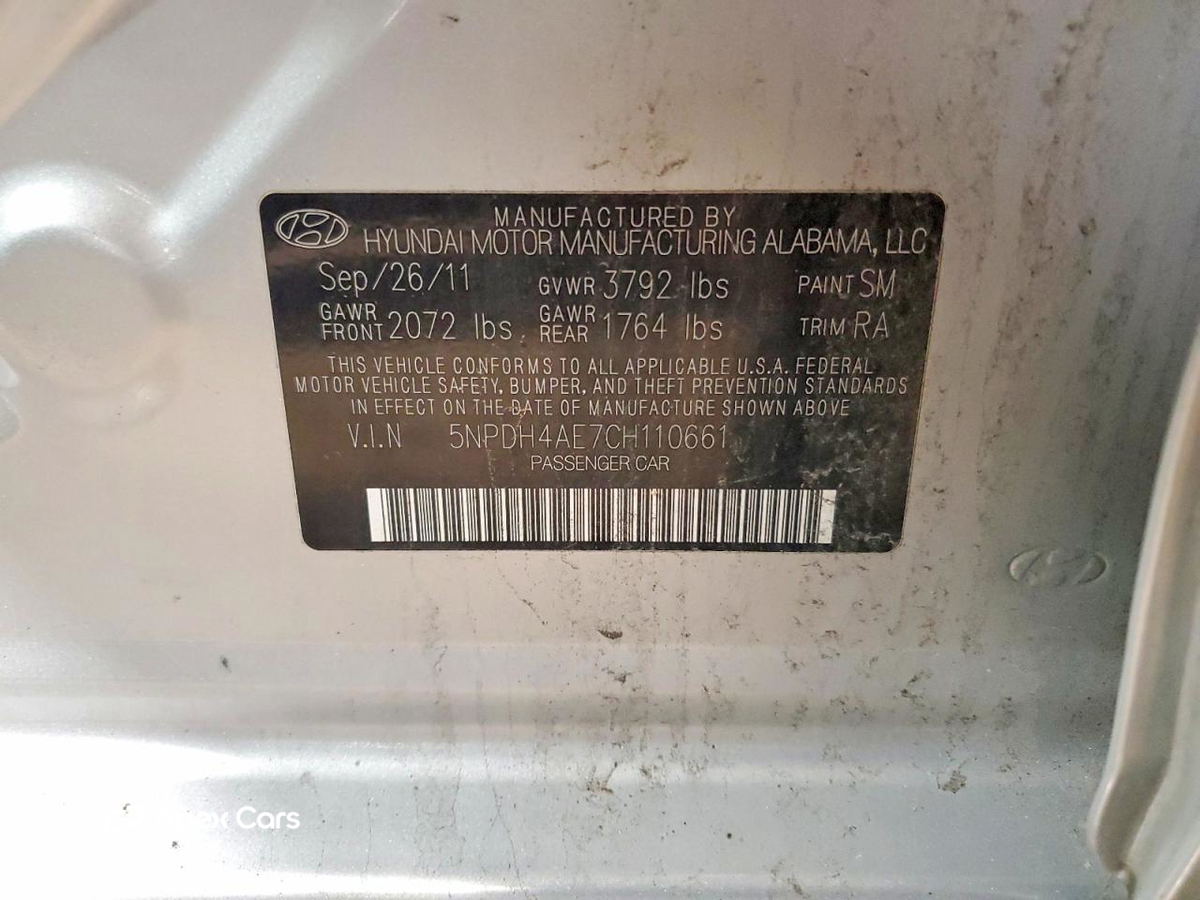 Hyundai Elantra 2012
