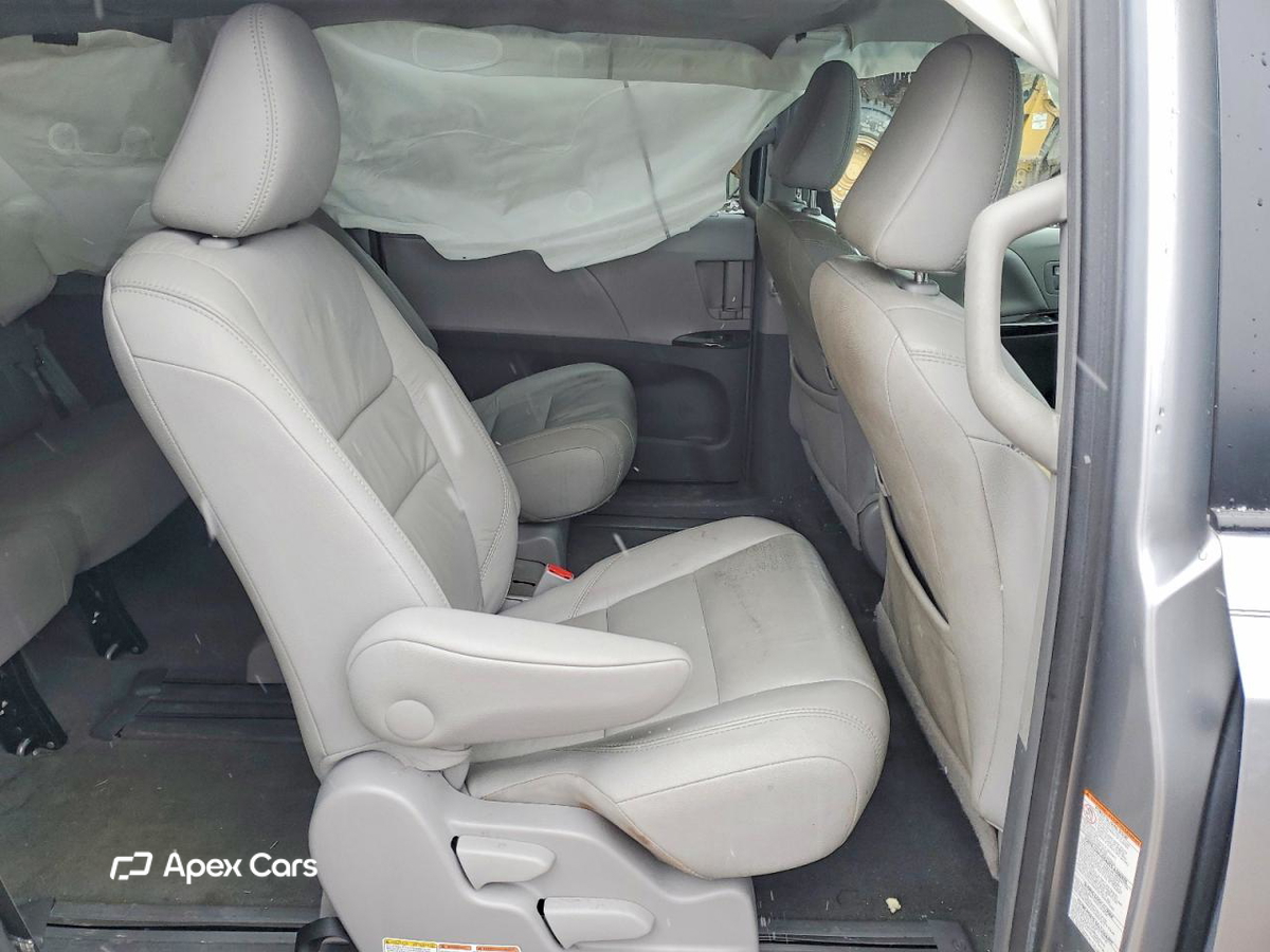 Toyota Sienna 2017