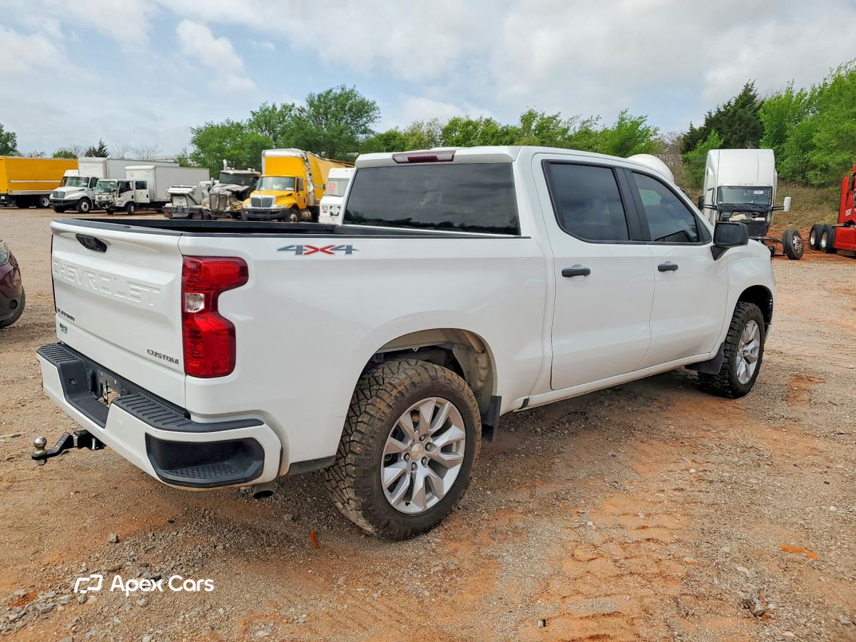 Chevrolet Silverado 2022