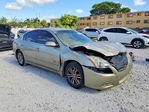 Nissan Altima 2010