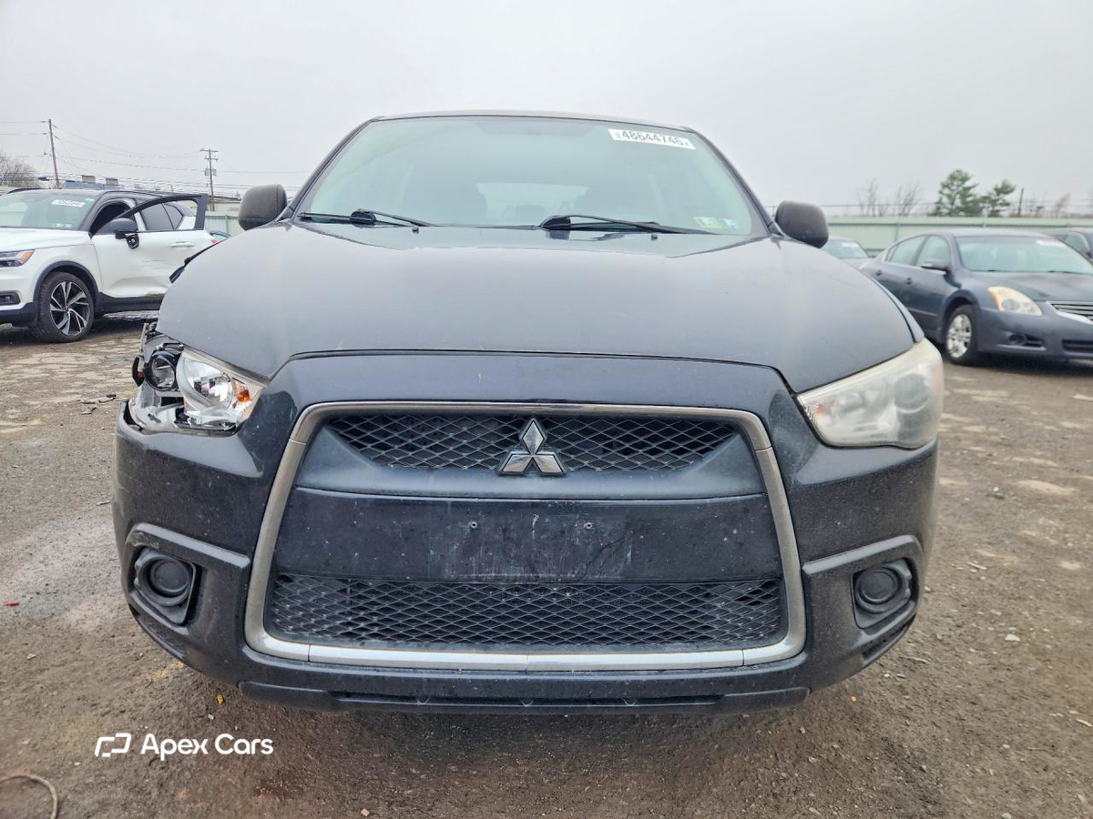 Mitsubishi Outlander 2011